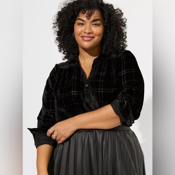 Torrid Madison Velvet Burnout Button Up Shirt - Picture 1 of 10